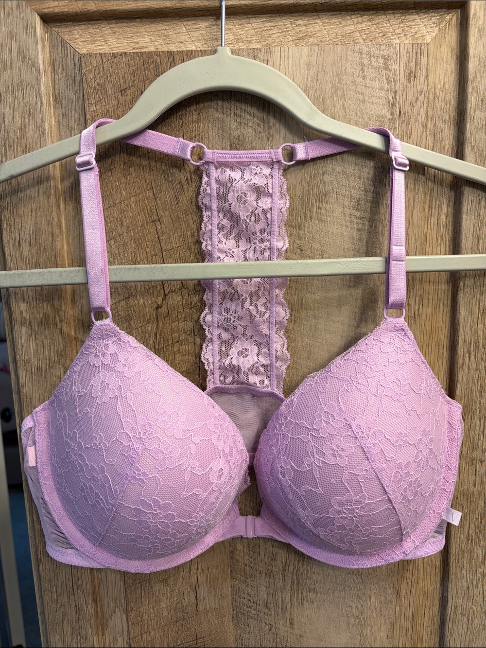 Victoria's Secret Lilac Posey Lace Racerback Push-Up Bra 38C